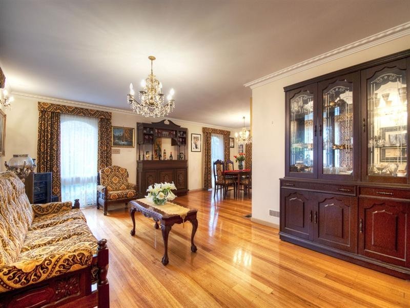 56 Worthing Avenue, Burwood East VIC 3151