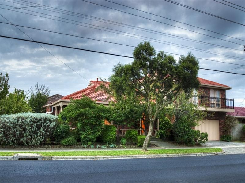 56 Worthing Avenue, Burwood East VIC 3151