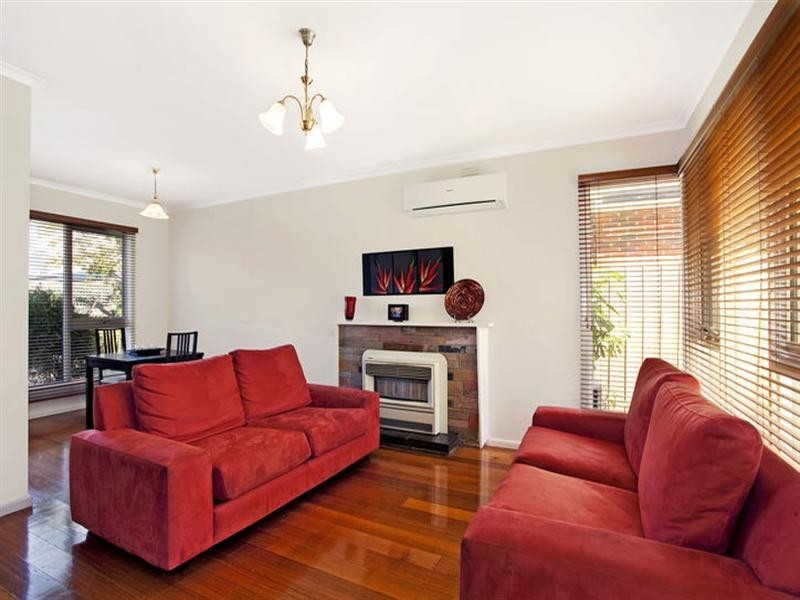 26 Lincoln Avenue, Glen Waverley VIC 3150