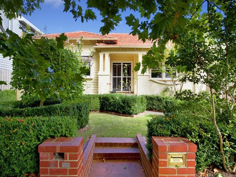 64 Middlesex Road, Surrey Hills VIC 3127