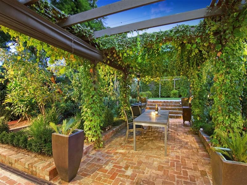 64 Middlesex Road, Surrey Hills VIC 3127