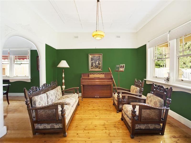 64 Middlesex Road, Surrey Hills VIC 3127