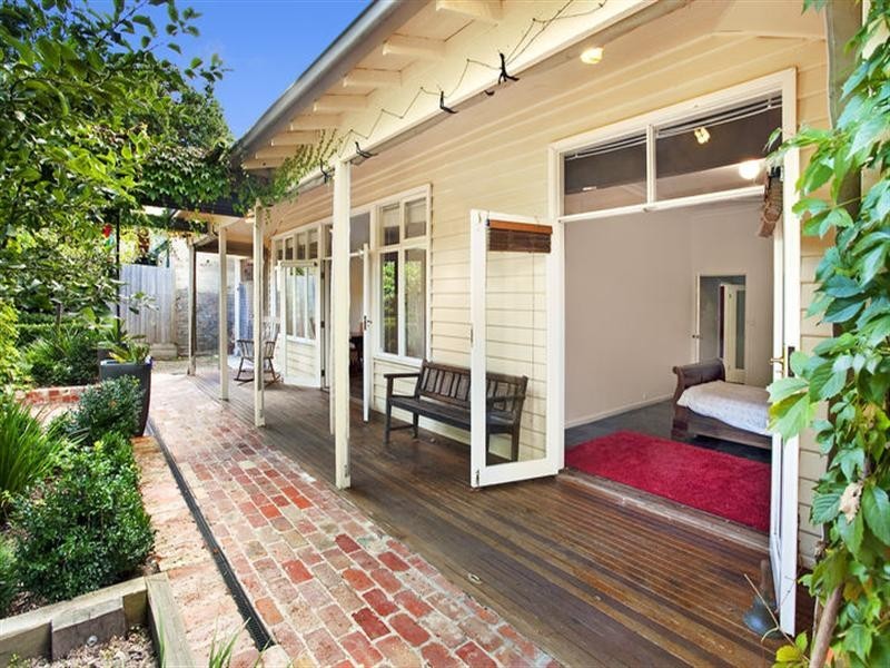 64 Middlesex Road, Surrey Hills VIC 3127