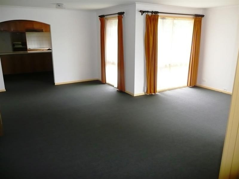 24 Leslie Street, Donvale VIC 3111