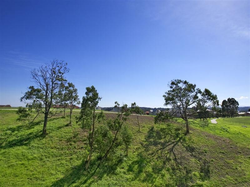 10 Diamond Boulevard, Greensborough VIC 3088