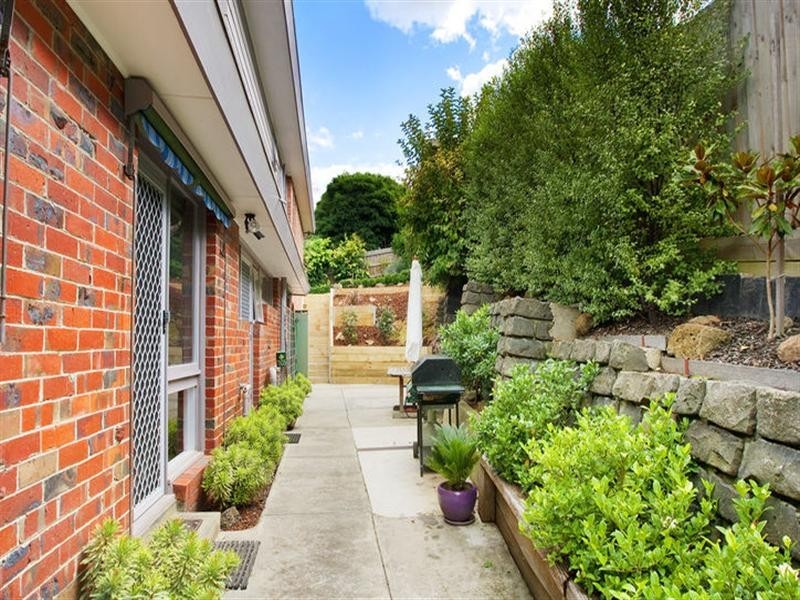 43 Dellfield Drive, Templestowe Lower VIC 3107