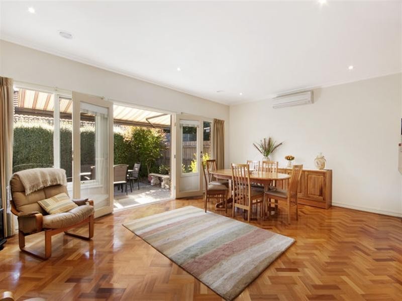 2/57 Morna Road, Doncaster East VIC 3109