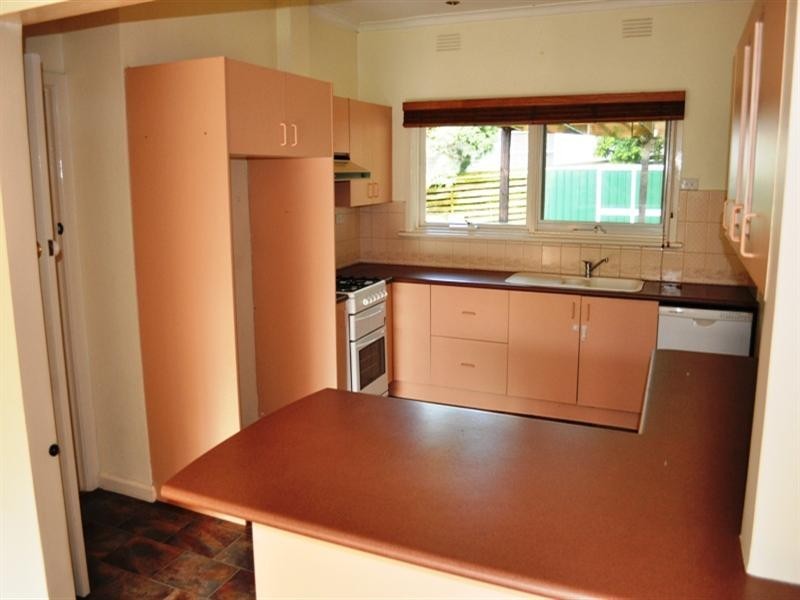 14 Lulworth Street, Blackburn North VIC 3130