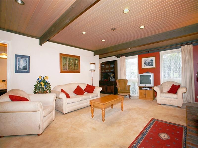 5 Chiltern Court, Doncaster East VIC 3109