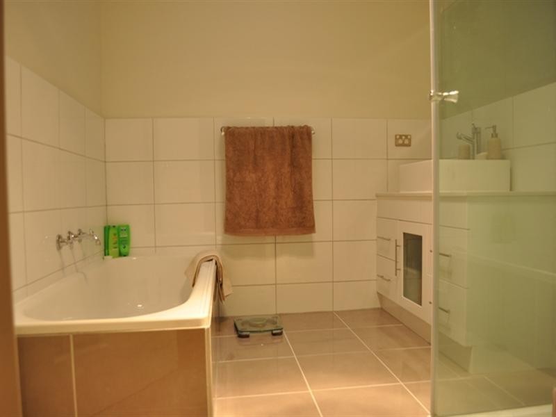 1 Deep Creek Drive, Doncaster East VIC 3109