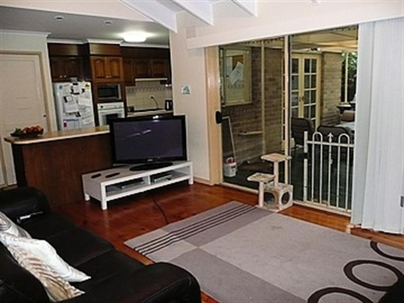 17 Inglewood Close, Doncaster East VIC 3109