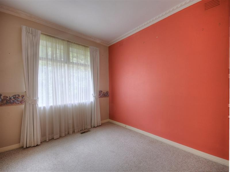 11 Dickson Crescent, Ringwood North VIC 3134