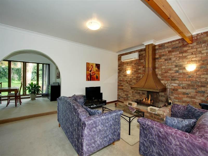 18 Chippewa Avenue, Donvale VIC 3111