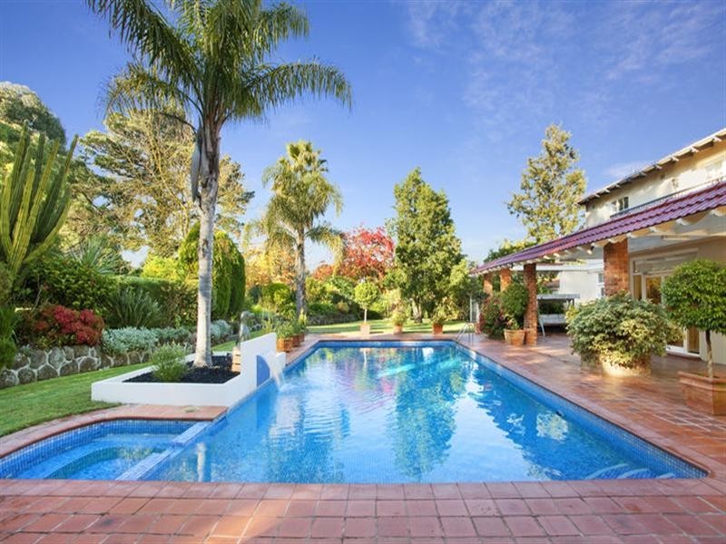 13 Rasmussen Drive, Templestowe VIC 3106