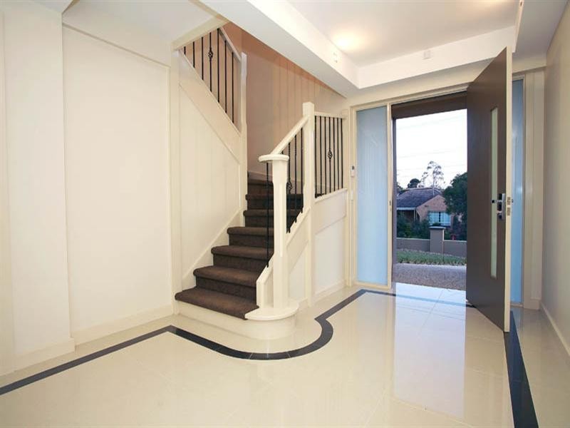 11 Pinnacle Crescent, Bulleen VIC 3105