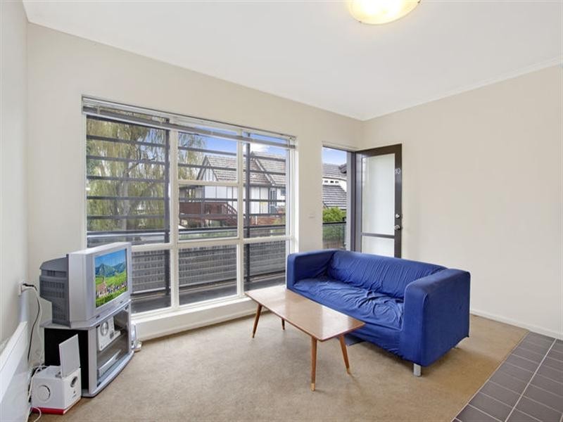 10/27 The Grove, Coburg VIC 3058