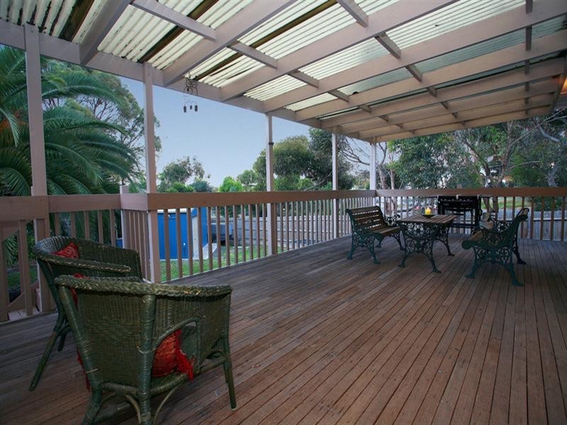 6 Regina Terrace, Doncaster East VIC 3109