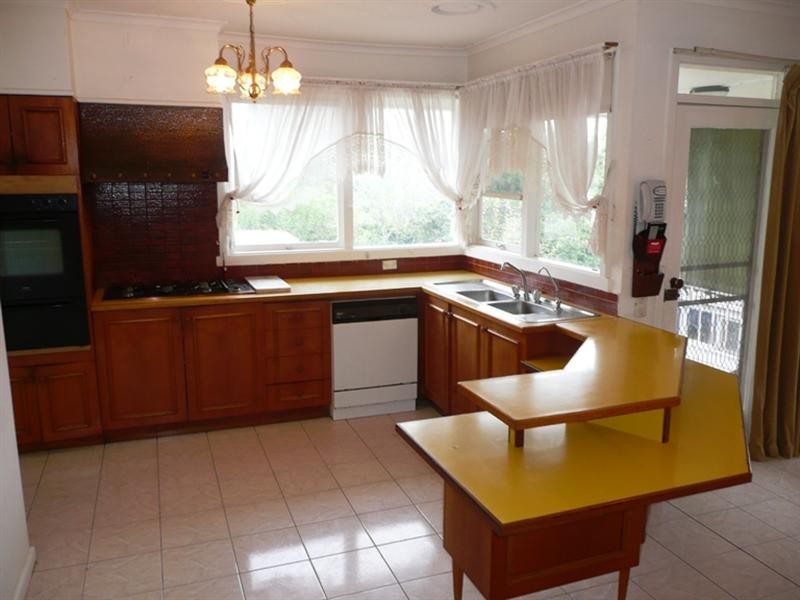 48 Koolkuna Avenue, Doncaster VIC 3108