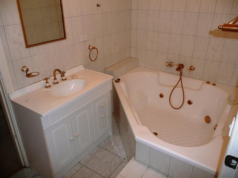 48 Koolkuna Avenue, Doncaster VIC 3108