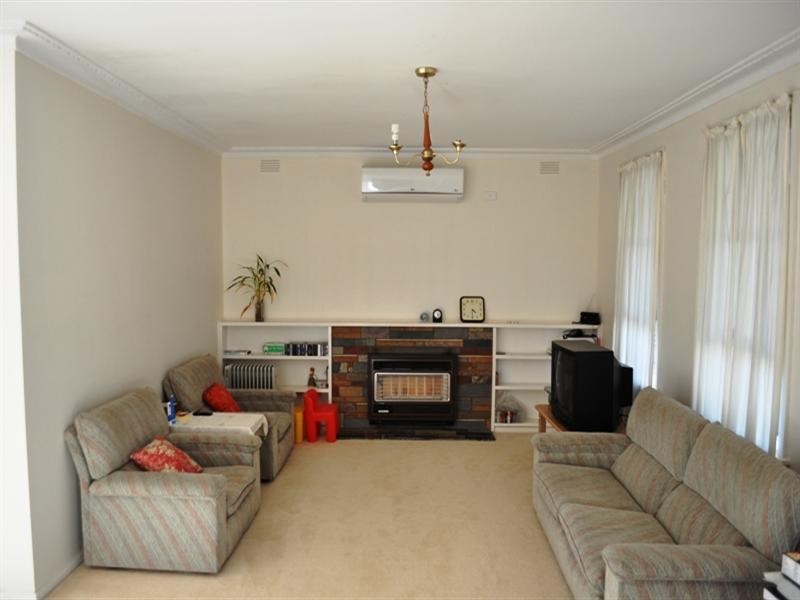 8 Woodstock Court, Doncaster East VIC 3109