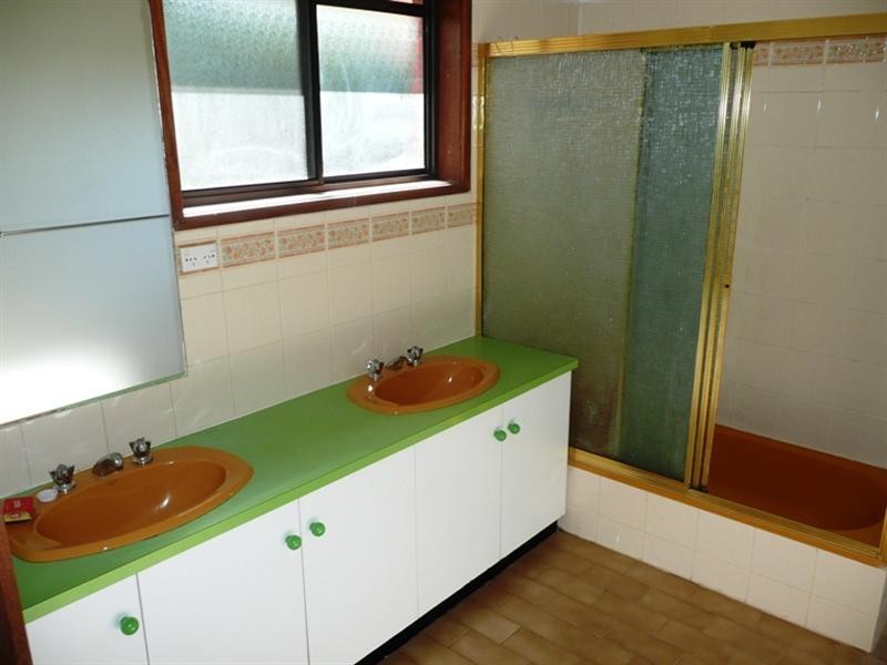 11 Cameron Parade, Bundoora VIC 3083