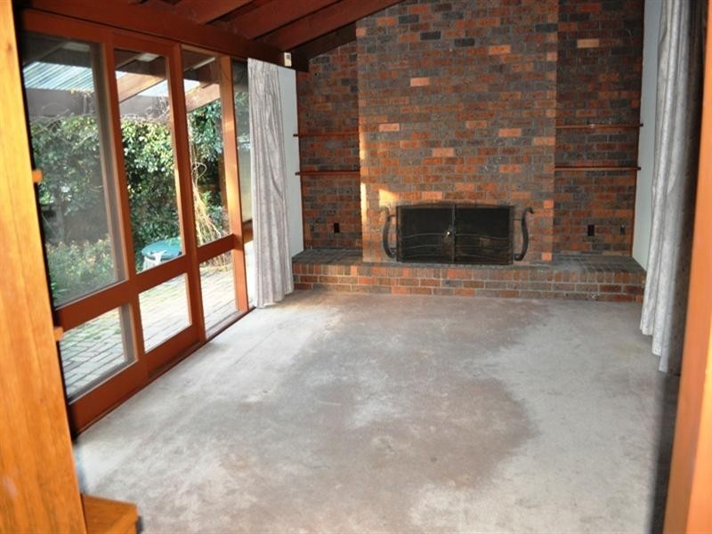 33 Sinclair Avenue, Templestowe Lower VIC 3107