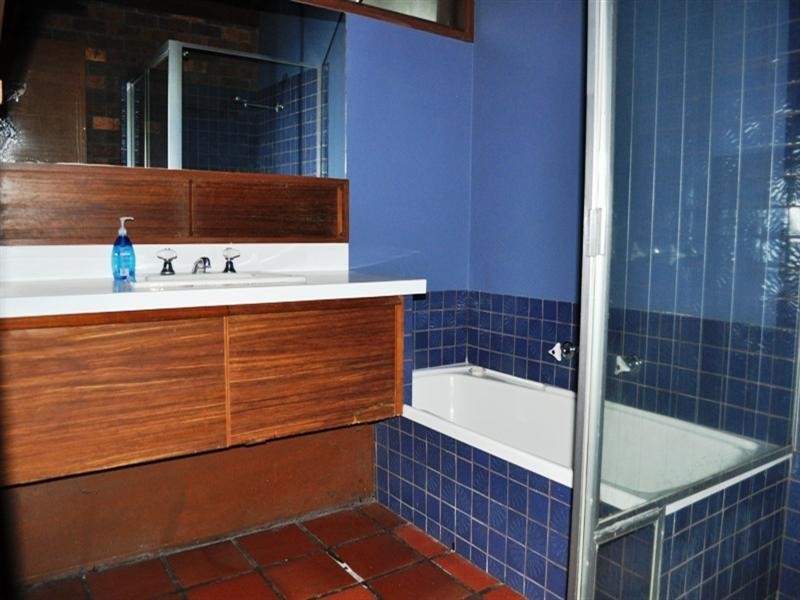 33 Sinclair Avenue, Templestowe Lower VIC 3107