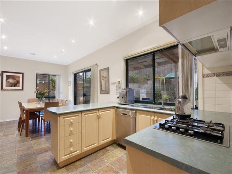 4 David Road, Templestowe Lower VIC 3107