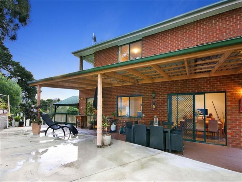 4 David Road, Templestowe Lower VIC 3107