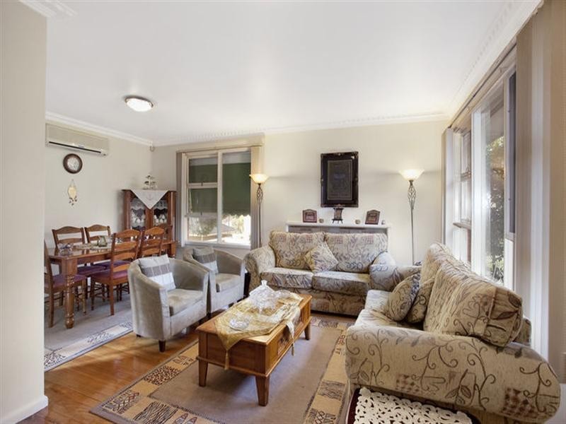 17 Cavalier Street, Doncaster East VIC 3109