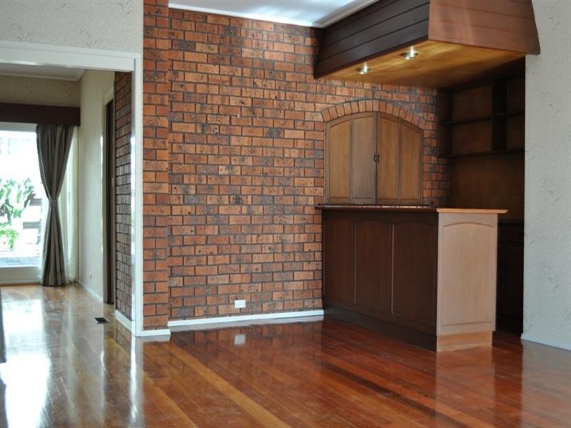 6 Viscount Drive, Doncaster VIC 3108