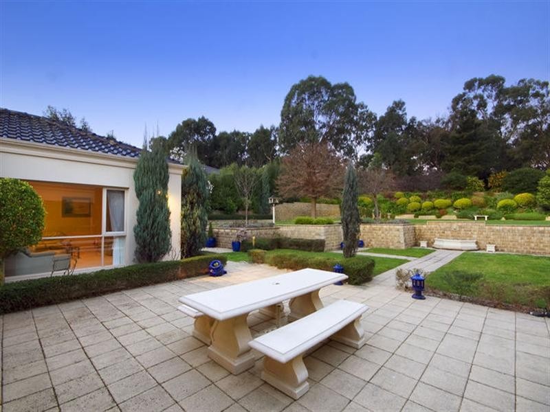 10 Oakland Drive, Warrandyte VIC 3113