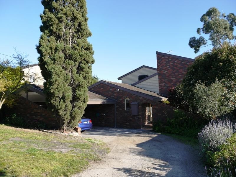 52 Waratah Drive, Templestowe Lower VIC 3107