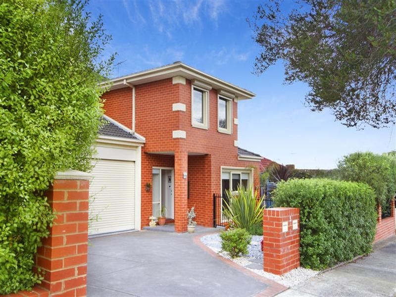 1/5 Belvedere Avenue, Doncaster East VIC 3109