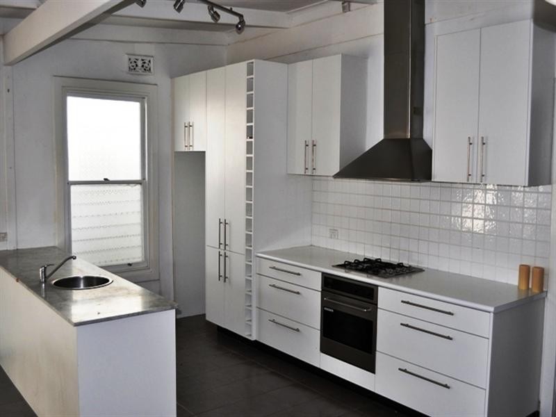 4 Seymour Grove, Camberwell VIC 3124