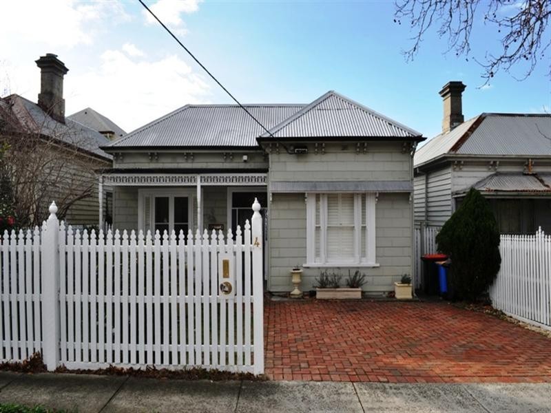 4 Seymour Grove, Camberwell VIC 3124