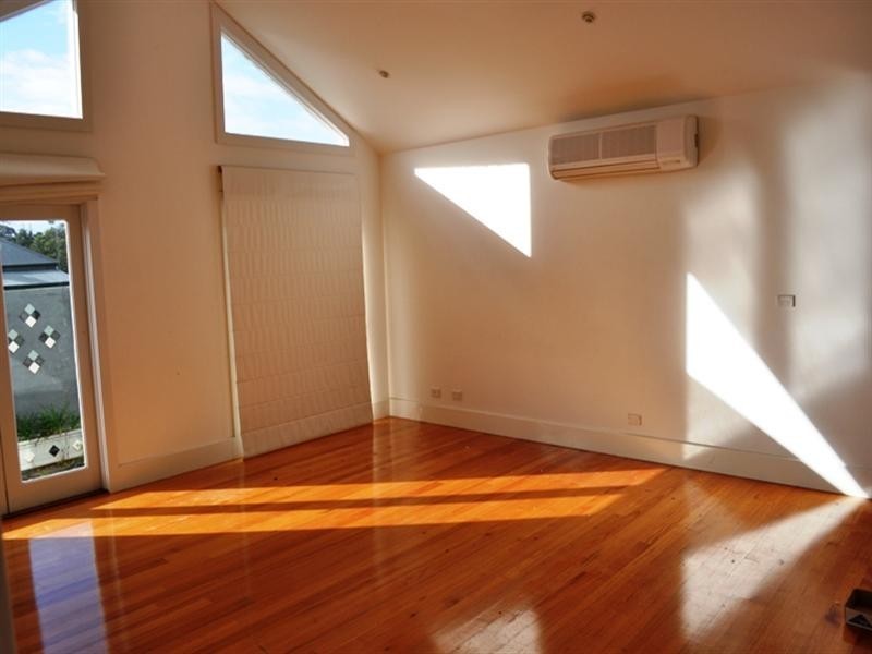 4 Seymour Grove, Camberwell VIC 3124