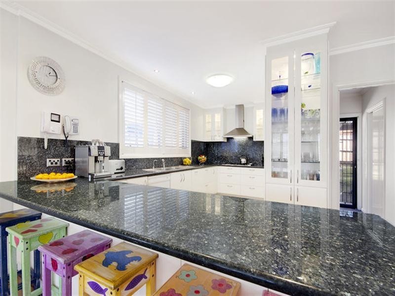 15 Thomas Hardy Drive, Templestowe VIC 3106