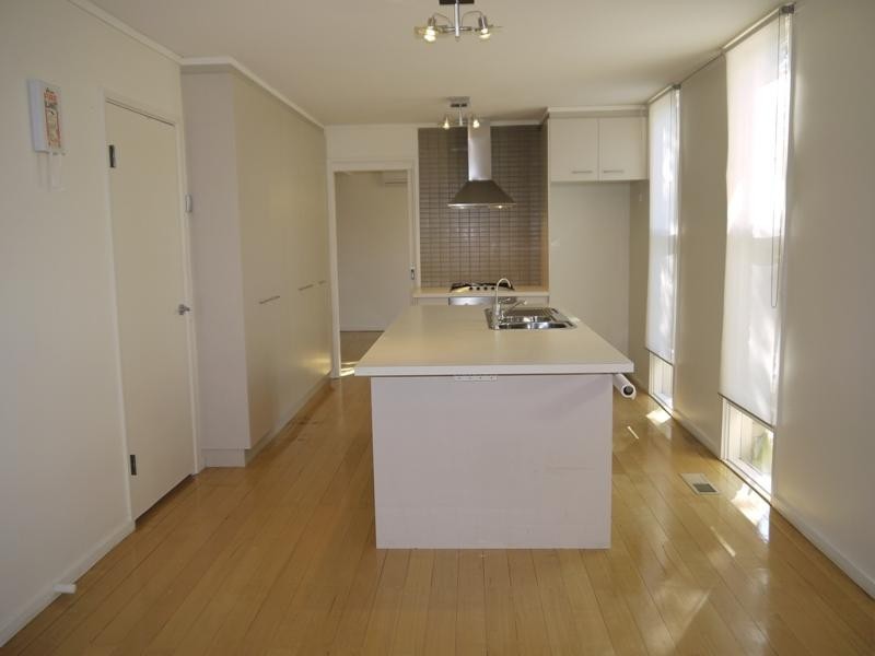 13 Viscount Drive, Doncaster VIC 3108