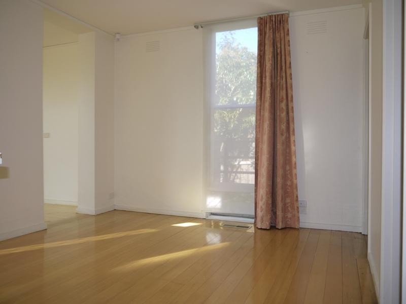 13 Viscount Drive, Doncaster VIC 3108