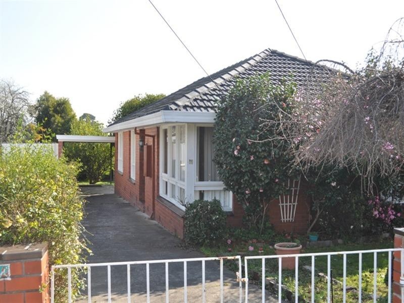 10 Peel Street, Mitcham VIC 3132