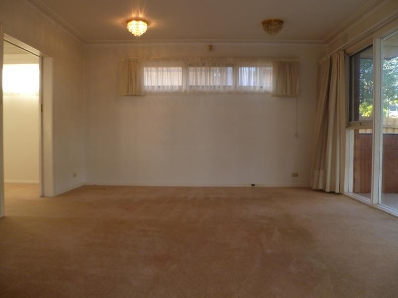 17 Philip Avenue, Doncaster VIC 3108