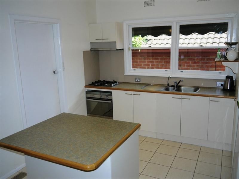 16 Dynes Street, Ringwood East VIC 3135