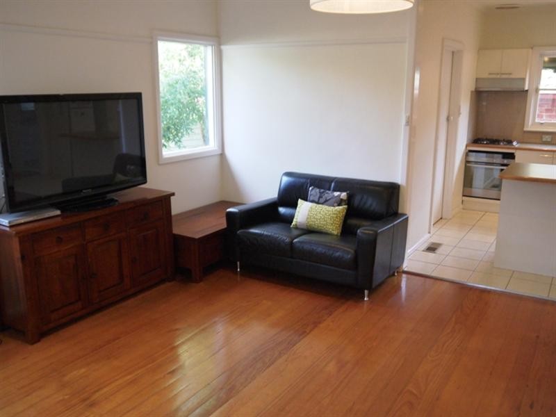 16 Dynes Street, Ringwood East VIC 3135