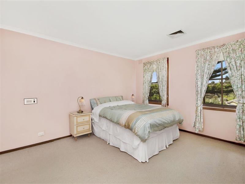 35 Koolkuna Avenue, Doncaster VIC 3108