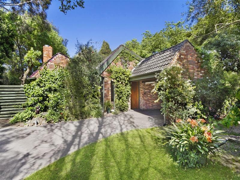 66 Whitehorse Road, Blackburn VIC 3130