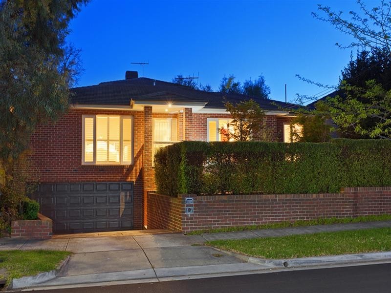 26 Victoria Avenue, Mitcham VIC 3132