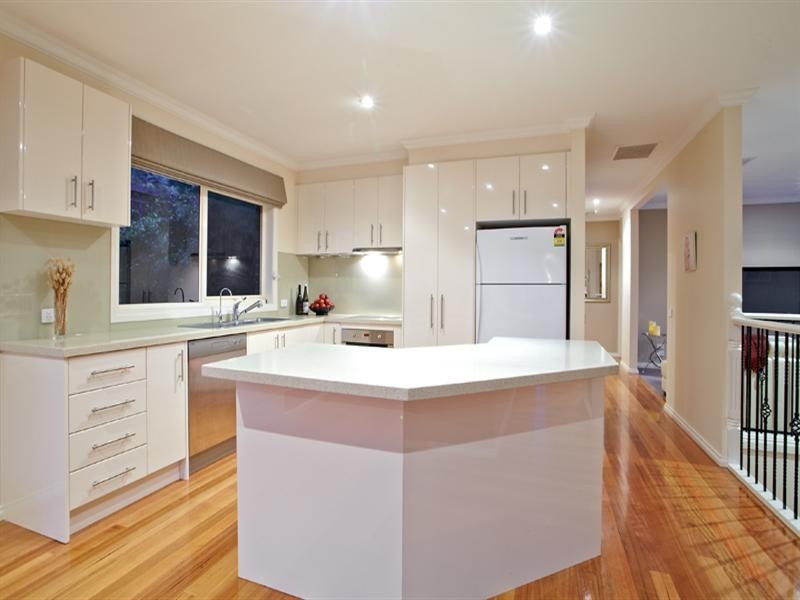 26 Victoria Avenue, Mitcham VIC 3132