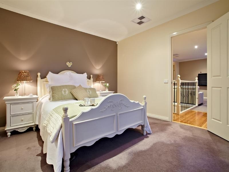 26 Victoria Avenue, Mitcham VIC 3132