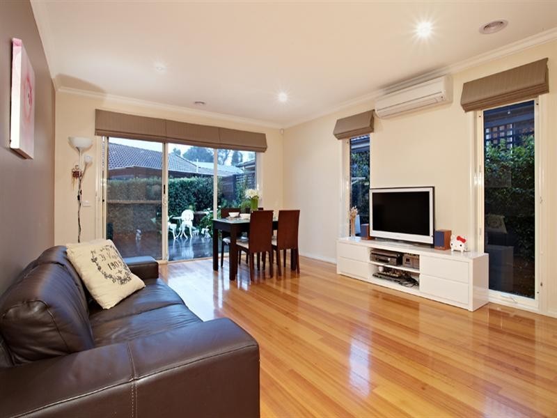 26 Victoria Avenue, Mitcham VIC 3132